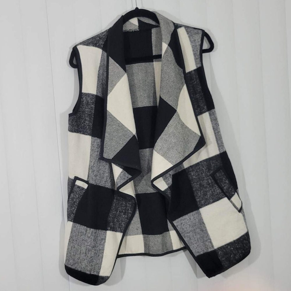 Buffalo Checkered Plaid Flannel Waterfall Vest Jacket Faux Leather Black White